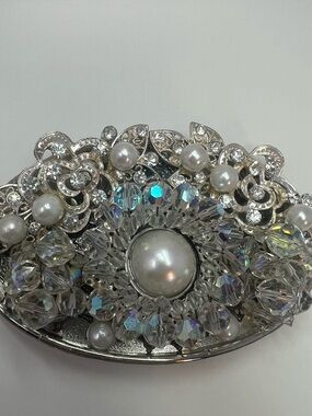 Buckle Rage Women’s Belt Buckle Pearls Rhinestones Silvertone Oval Bling